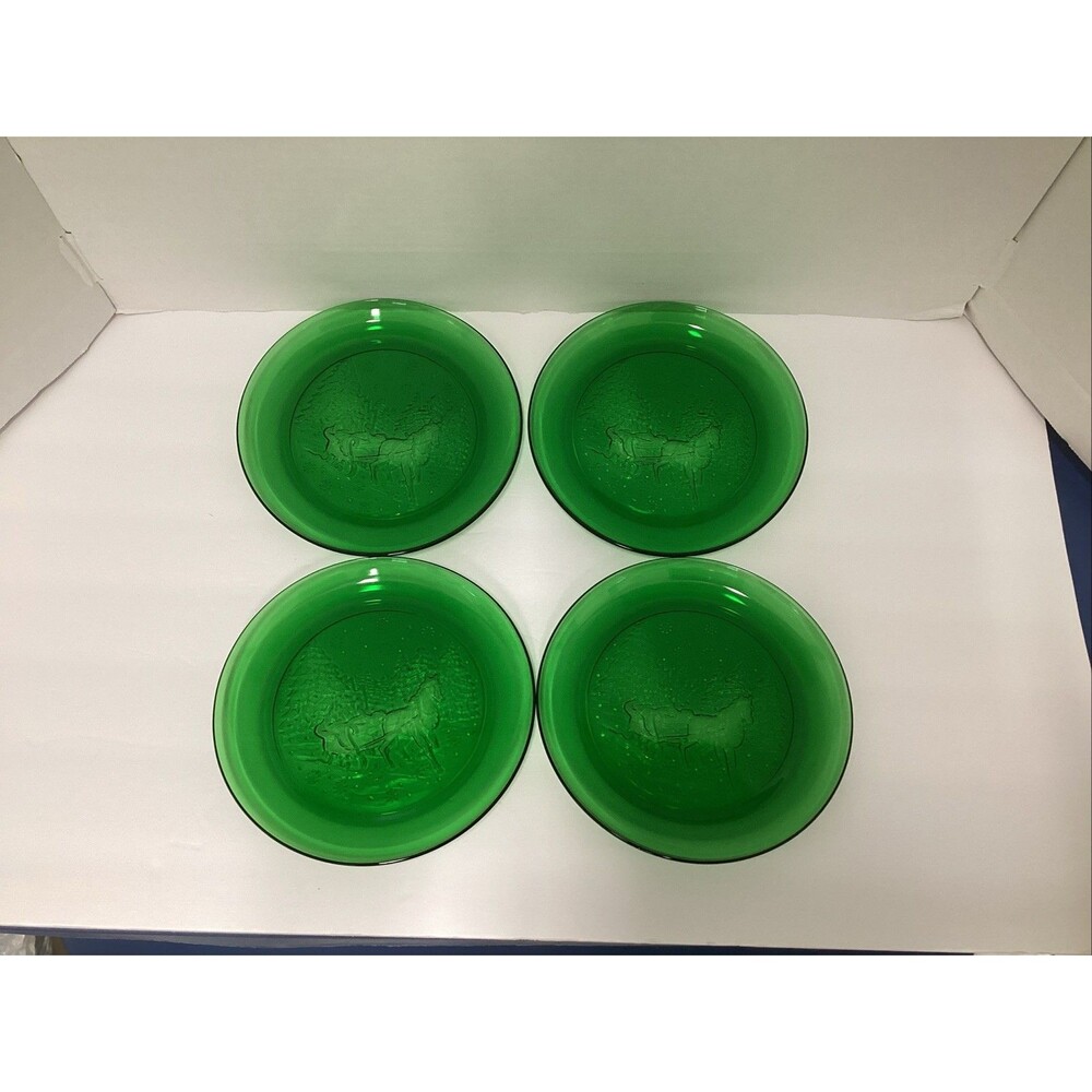 arcoroc sleigh ride salad dessert green glass plate 7.5” set of 4